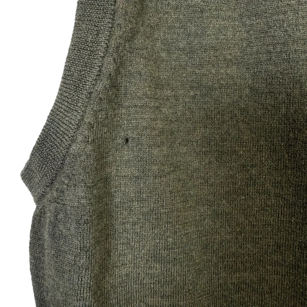 J.‎ Crew Mens Sweater Vest Medium Merino Wool Olive Green V Neck *Flaw